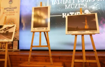 'Bir Kent, Bir Tarih, Bir Kadraj' Fotoğraf Sergisi Tahtalı Hamam Müzesi'nde Açıldı