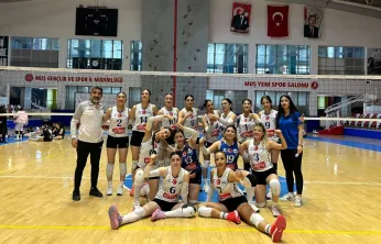 ELAZIĞ BELEDİYESPOR KADIN VOLEYBOL TAKIMI, MUŞ DEPLASMANINDAN GALİBİYETLE AYRILDI