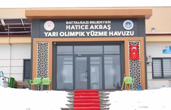 Göztepe Hatice Akbaş Yarı Olimpik Yüzme Havuzu'nda Yeni Dönem Eğitimleri