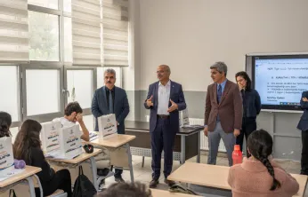 Öğrencilere Ücretsiz Kurs, Kitap ve Ditijal Dershane İmkânı Sağlanıyor