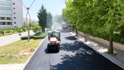 ELAZIĞ BELEDİYESİ, YOL YENİLEME ÇALIŞMALARINI ARALIKSIZ SÜRÜYOR