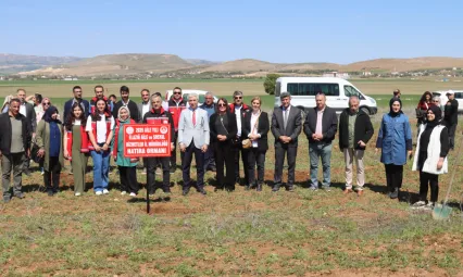 'AİLE YILI' DOLAYISIYLA 'AİLE YILI HATIRA ORMANI' OLUŞTURULDU
