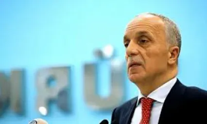 Türk İş'e İlk Öneri Yapıldı!