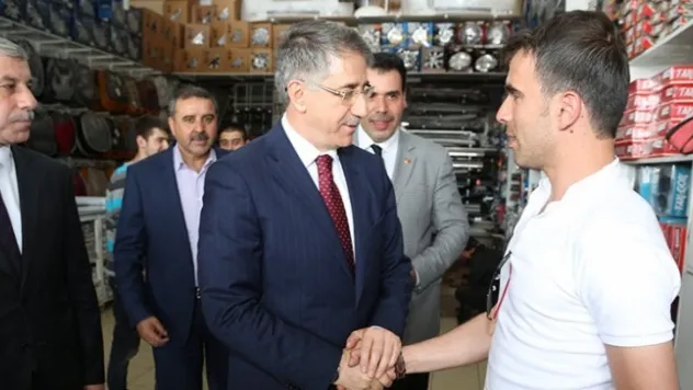 Başkan Yanılmaz Sanayi Esnafını Ziyaret Etti