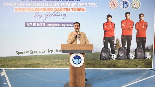 Battalgazi Belediyesi'nden Amatör Spor Kulüplerine 4,5 Milyon Tl'lik Destek