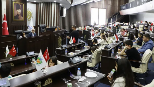 Büyükşehir Belediye Meclisinde Söz Çocukların