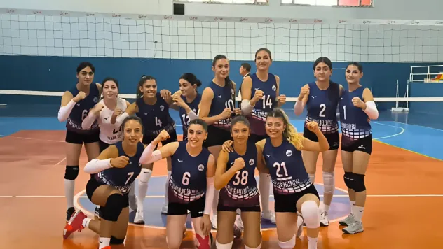 ELAZIĞ BELEDİYESPOR KADIN VOLEYBOL TAKIMI, LİGDE FIRTINA GİBİ ESİYOR!