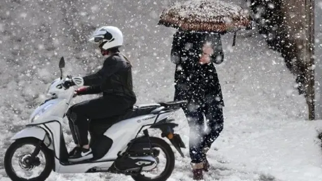 Elazığ'da Yoğun Kar Nedeniyle Motosiklet ve Motokurye Yasağı