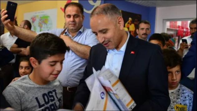 Müdür GÜRTÜRK Yeni Eğitim Öğretim Çalışma Takvimi Modeli Hakkında Açıklama Yaptı