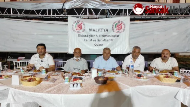 Elektrikçiler Odası Üyeleri İstişare Toplantısı Yaptı