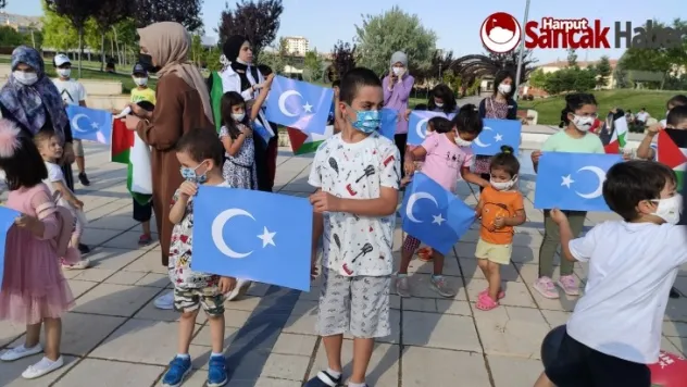 Genç İHH'dan Doğu Türkistan ve Filistin Programı