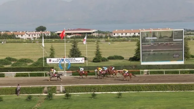 Jandarma Kupasını Artukhan Kazandı