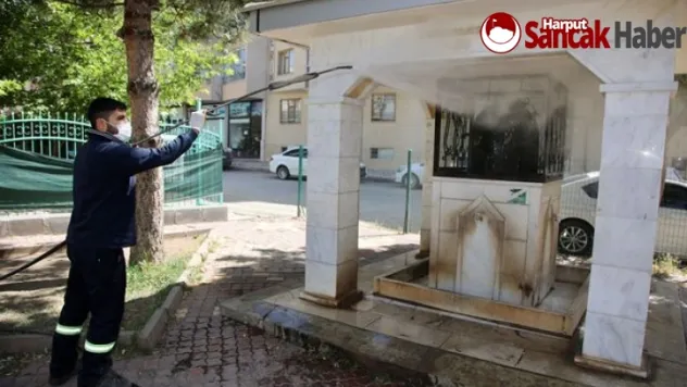 Şehir Genelinde Hijyen ve İlaçlama Çalışmalarını Sürdürüyor