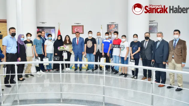 Semt Konağı Öğrencileri Başkan Gürkan'ı Ziyaret Etti