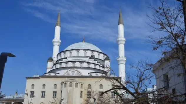 Üç Aylar Pazar Günü Başlayacak