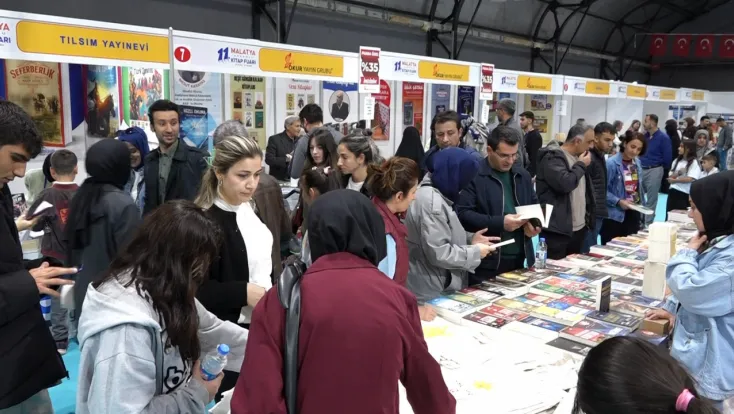 11. Malatya Anadolu Kitap Ve Kültür Fuarı’na Yoğun İlgi