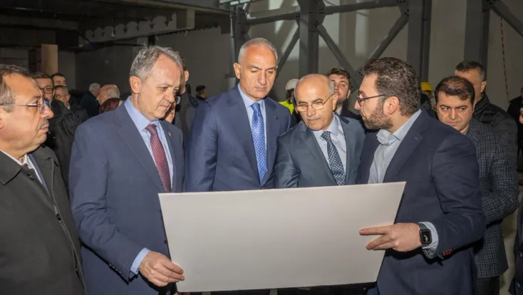 Bakan Ersoy’dan Başkan Er’e Ziyaret