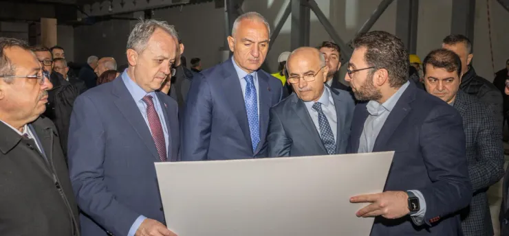 Bakan Ersoy'dan Başkan Er'e Ziyaret