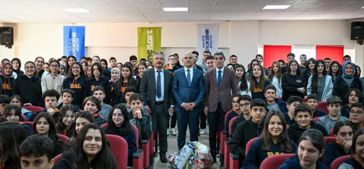 Başkan Er 'Türkiye'nin ve Malatya'nın Geleceği Gençlerle Şekillenecek'