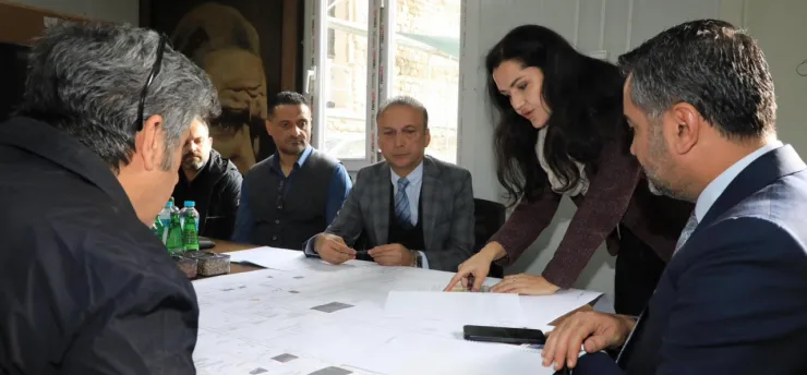 BAŞKAN ŞERİFOĞULLARI, TARİHİ ÖĞRETMENEVİ'NDE ÇALIŞMALARI İNCELEDİ