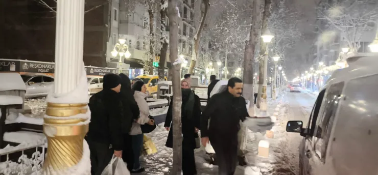 Battalgazi Belediyesi Gece Boyu Sahadaydı