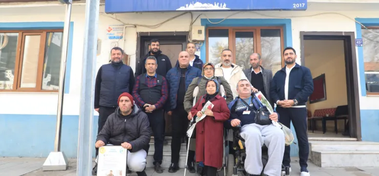 ELAZIĞ BELEDİYESİ OTOBÜS ŞOFÖRLERİNDEN 3 ARALIK'TA ANLAMLI JEST