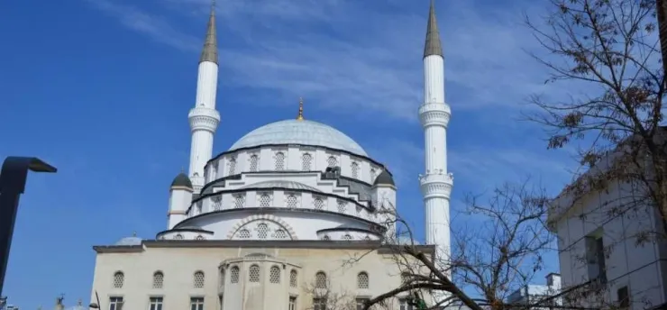 Üç Aylar Pazar Günü Başlayacak