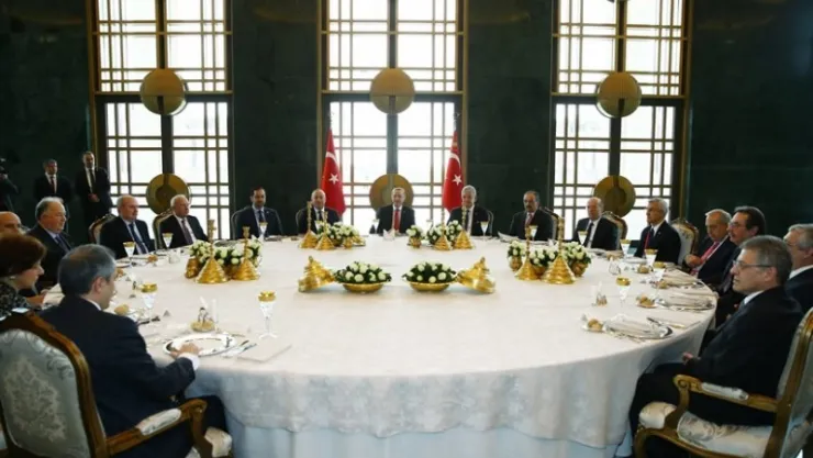 '2015 YILINDA DA TÜRKİYE'NİN İTİBARINI ARTIRMAK İÇİN ÇALIŞACAĞIZ'