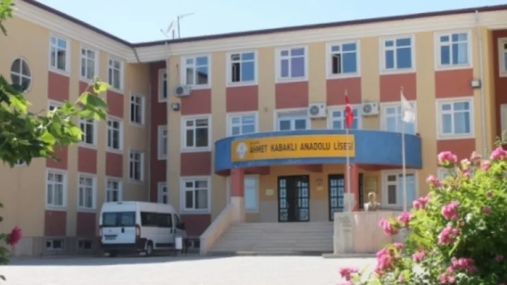 Ahmet Kabaklı Anadolu Lisesi, Fen Lisesine Dönüştürüldü