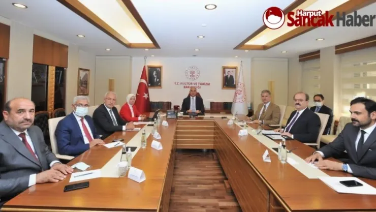 AK Parti heyetinden Kültür ve Turizm Bakanı Ersoy'a ziyaret