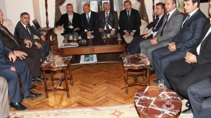 AK Parti Yönetimi Vali Ömer Faruk KOÇAK' ı Ziyaret Etti