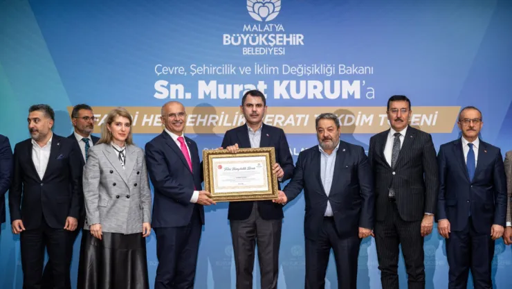 Bakan Kurum Bu Onuru Bize Layık Gören Malatyalılara, Çok Teşekkür Ediyorum