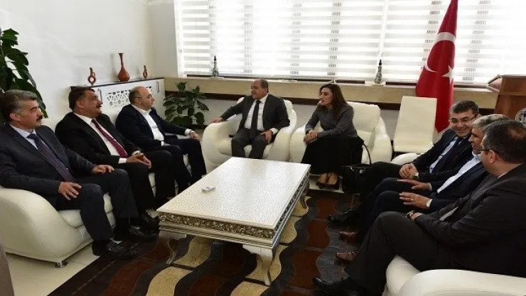 Bakan Yardımcısı Alpay Ve Beraberindeki Heyet, Başkan Gürkan'ı Ziyaret Etti