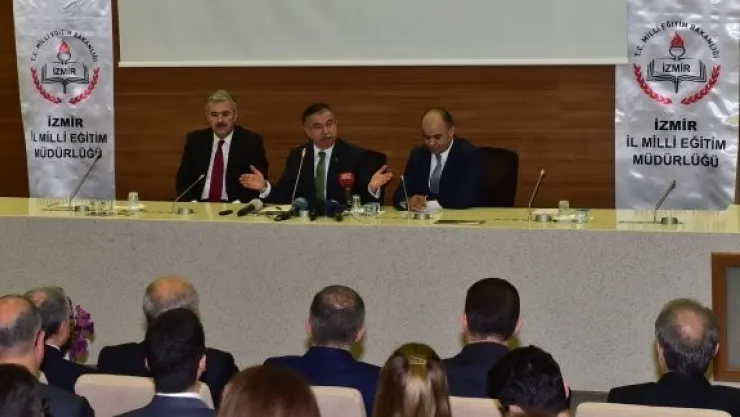 Bakan Yılmaz, İzmir´de eğitim yöneticileriyle bir araya geldi
