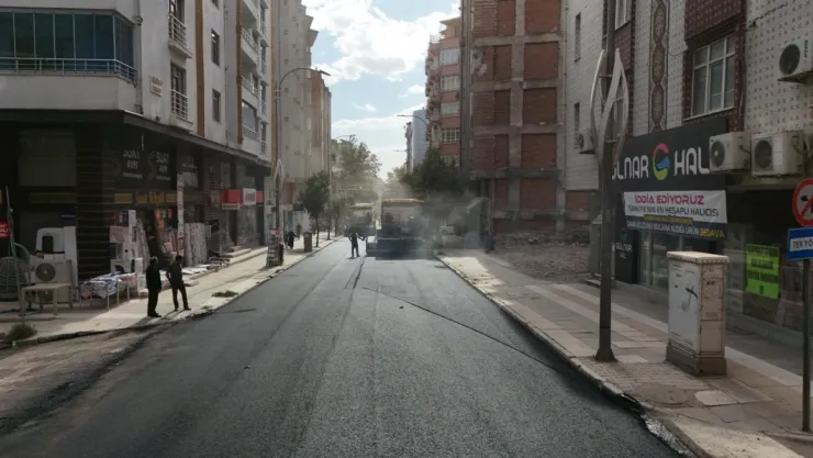 BALAKGAZİ CADDESİ YENİLENDİ