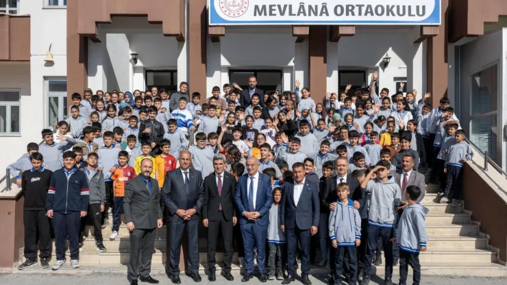 Başkan Er Mevlana Ortaokul'u Öğrencileriyle Bir Araya Geldi