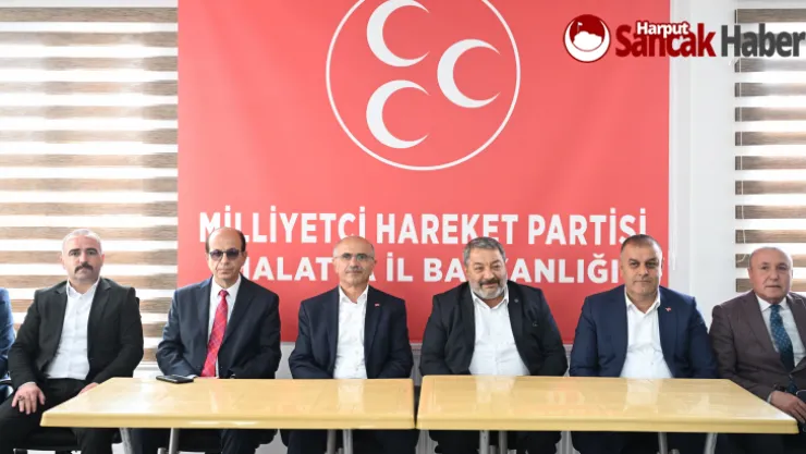 Başkan Er, Vatandaşlarla ve AK Parti ve MHP Teşkilatlarıyla Bayramlaştı