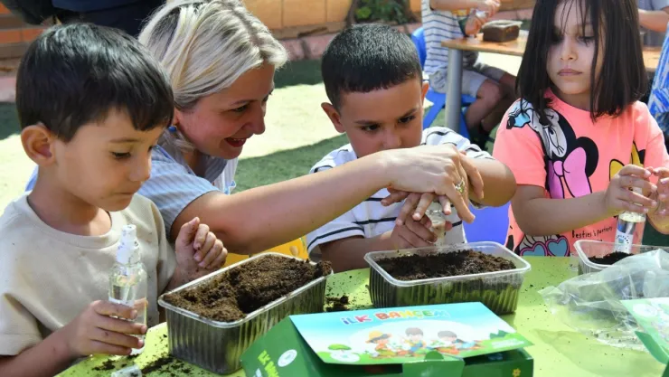 Başkan Geçit, ''Toprağa Dokunan Her Çocuk, Geleceğe Umut Olur''