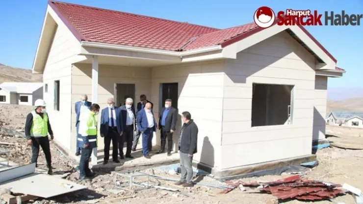Başkan Güder, Bulutlu'daki Köy Evlerini İnceledi