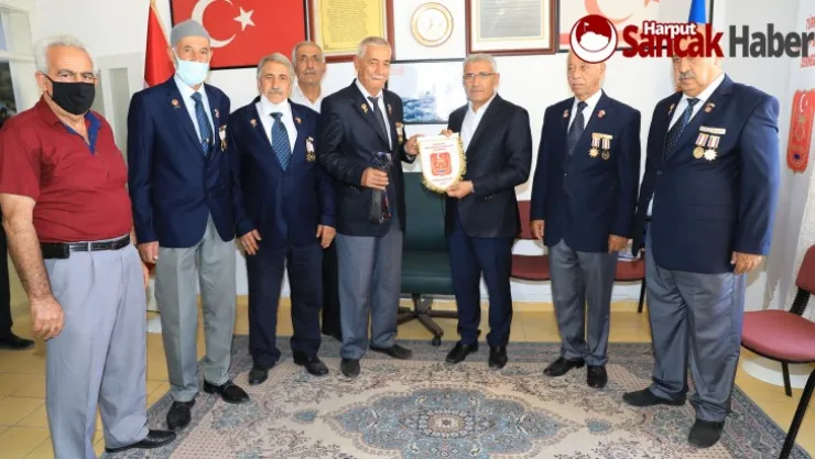 Başkan Güder, Gazilerle Bir Araya Geldi
