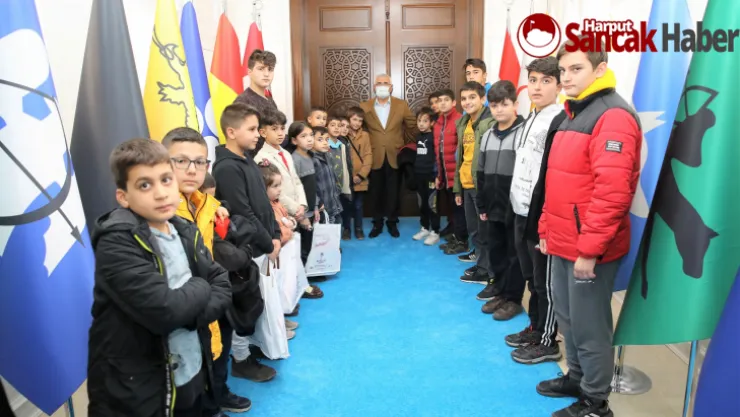 Başkan Güder, Genç İHH Üyelerine Tecrübelerini Aktardı