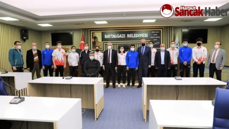 Başkan Güder, Genç Sporcularla Buluştu