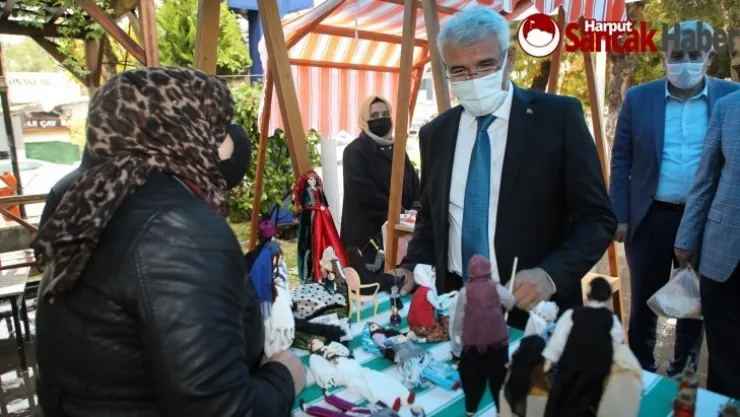 Başkan Güder, Hanımeli Pazarı'nı Gezerek Alışveriş Yaptı