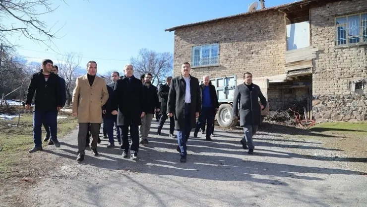 Başkan Güder, İlçedeki Hasarlı Evleri Gezdi