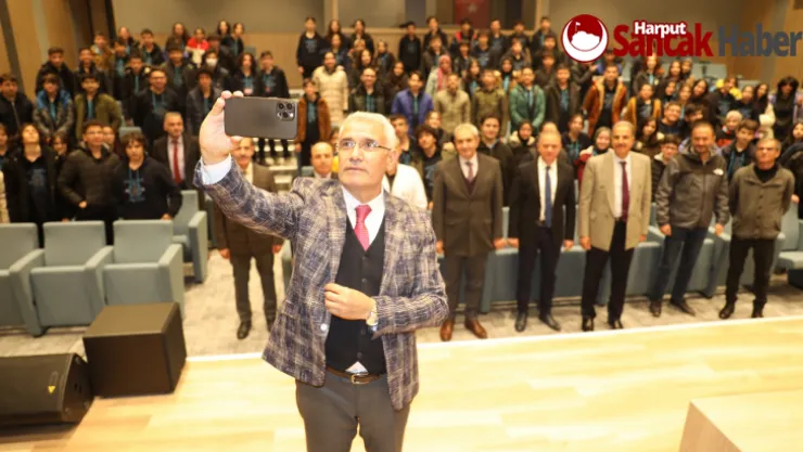 Başkan Güder, Lise Öğrencileri İle Söyleşi Yaptı