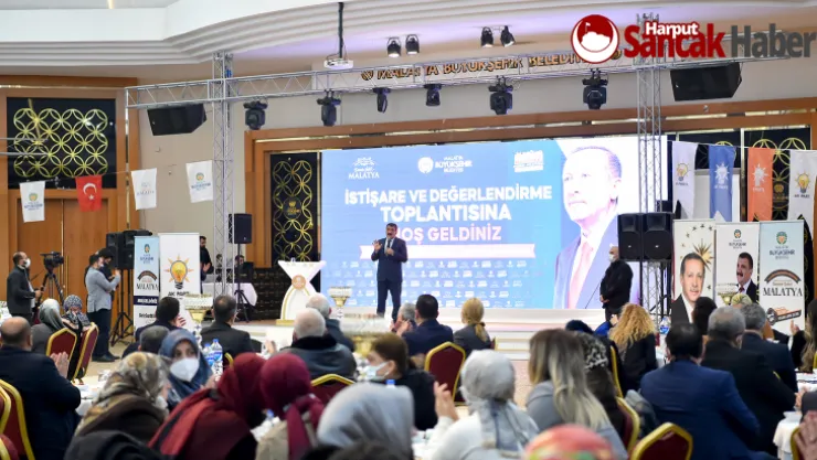Başkan GÜRKAN, Ak Parti Ana Kademesine Sunum Yaptı