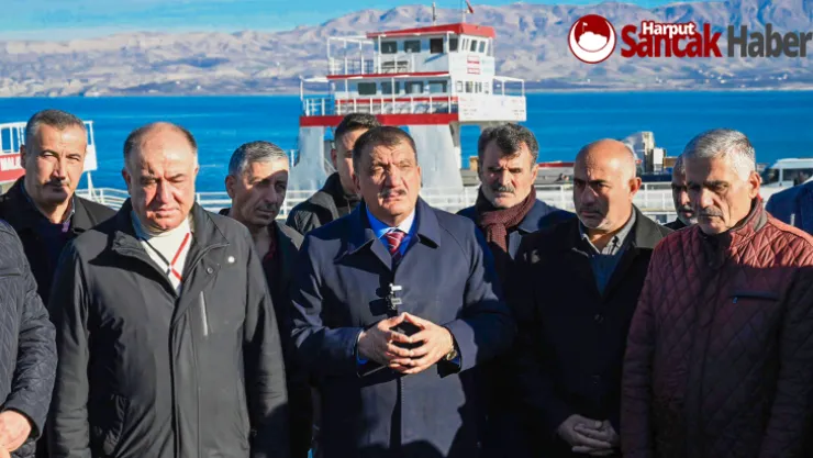 Başkan Gürkan Atabey Feribot İskelesi'nde İncelemelerde Bulundu