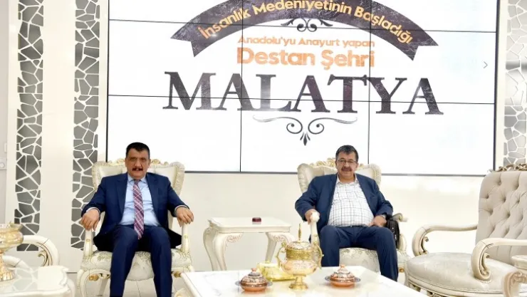 Başkan Gürkan Hayati İnanç, Türk Edebiyatı  Açısından Önemli Bir Şahsiyettir