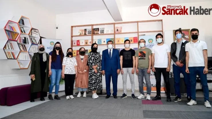 Başkan Gürkan Hiç Bir Öğrencimiz Yurtsuz Barksız Kalmayacak