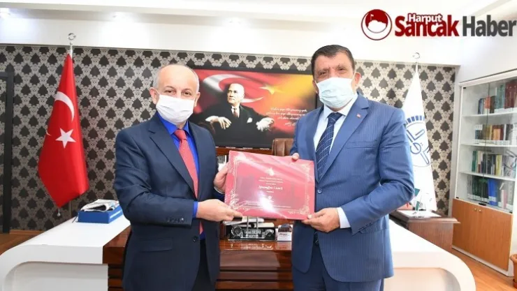 Başkan Gürkan İl Müftüsü Işıldar'ı ziyaret etti.
